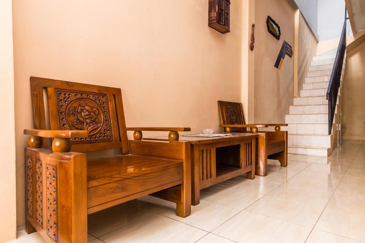 Spot On 2755 Zainab Homestay Syariah Nongsa Екстер'єр фото